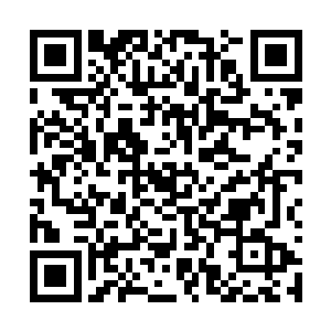 1瞄准镜观察周边大楼建筑以及特别是议会大厦的动静二维码生成
